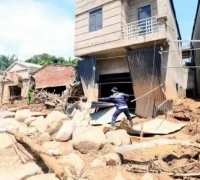Banjir Bandang Vietnam Banjir bandang yang melanda Provinsi Son la, Vietnam menewaskan lima orang pada Sabtu, 26 Juli 2026. (AFP)