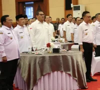 Gubernur Kalbar, Ria Norsan Gubernur Kalbar Ria Norsan saat menghadiri High Level Meeting (HLM) Tim Pengendalian Inflasi Daerah (TPID) Kuponwah. (Kalbarprov.go.id)