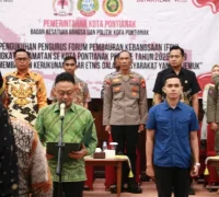 Wali Kota Edi Kamtono Wali Kota Pontianak Edi Rusdi Kamtono melakukan pengukuhan Forum Pembauran Kebangsaan (FPK) tingkat kecamatan se-Kota Pontianak periode 2025–2029. (Pontianak.go.id)