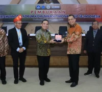 Gubernur Kalbar, Ria Norsan Gubernur Kalbar Ria Norsan, membuka Forum FKIP se-Indonesia yang digelar di Aula Rektorat Universitas Tanjungpura (Untan), Kamis (31/7/2025). (Kalbarprov.go.id)