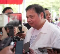 Airlangga Hartarto Menteri Koordinator Bidang Perekonomian Airlangga Hartarto memberikan pernyataan usai WTO mendukung Indonesia dalam sengketa biodiesel melawan Uni Eropa, Sabtu (23/8). (instagram.com/airlanggahartarto_official)