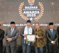 Penyerahan BAZNAS Awards 2025 di Jakarta Penghargaan kepala daerah pendukung gerakan zakat BAZNAS 2025