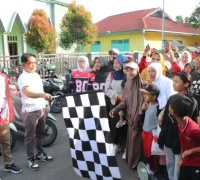 senam zumba dan fun walk HUT RI ke-80 Wawako Pontianak Bahasan buka senam zumba dan fun walk HUT RI ke-80