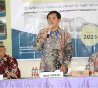 Wakil Wali Kota Singkawang Muhammadin menghadiri sosialisasi Program BSPS Wakil Wali Kota Muhammadin bersama pejabat Pemkot Singkawang dalam kegiatan sosialisasi Program BSPS