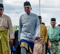 Perdana Menteri Malaysia Anwar Ibrahim memimpin pertemuan MTPMA63 Perdana Menteri Malaysia Anwar Ibrahim memimpin pertemuan MTPMA63 membahas implementasi MA63 bersama pemimpin Sabah dan Sarawak di Kuching. (facebook.com/anwaribrahimofficial)
