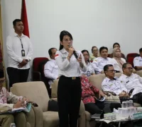 Wali Kota Singkawang Tjhai Chui Mie paparkan komitmen keterbukaan informasi publik di Monev Kalbar 2025