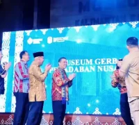 FotoJet – 2025-10-08T110934.317 Gubernur Kalimantan Barat Ria Norsan membuka Festival Museum 2025 di Museum Provinsi Kalbar, Pontianak. (instagram.com/rianorsan.id)