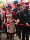Wali Kota Tjhai Chui Mie Wali Kota Singkawang Tjhai Chui Mie Resmikan Sentra Kuliner Ikan Bersama Wakil Wali Kota Muhammadin. (Prokopim Singkawang)