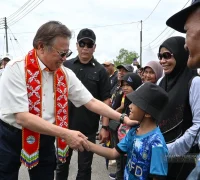 Perdana Menteri Sarawak, Tan Sri Abang Johari Openg, memaparkan potensi besar energi hijau Sarawak yang menarik minat investor Jepang. (x.com/JapenSarawak)