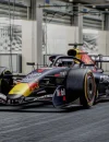 CEO Ford Jim Farley dan Bos Red Bull Racing Laurent Mekies mengumumkan kolaborasi Red Bull–Ford untuk F1 musim 2026 di Detroit, Amerika Serikat. (x.com/IHadjar_fans)