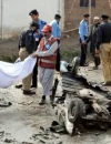 Serangan bom bunuh diri mengguncang markas pasukan paramiliter Pakistan di Peshawar. (x.com/MagmaNews)