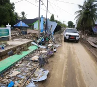 Dukcapil melayani penggantian dokumen kependudukan bagi warga terdampak banjir dan longsor di Aceh, Sumut, dan Sumbar. (x.com/Aceh)