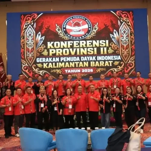 Wagub Krisantus Kurniawan saat menghadiri Konferprov II GERDAYAK Kalbar di Pontianak.