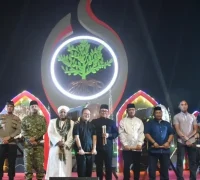 Bupati Kubu Raya Sujiwo menghadiri Gema Idulfitri 1447 H di Bundaran Gaforaya bersama ribuan warga.