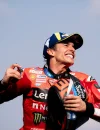 GlCjWtdXAAIYg6I Marc Marquez alami dua kecelakaan di Sirkuit Mandalika dan gagal tembus 10 besar pada sesi latihan MotoGP Indonesia 2025. (x.com/marcmarquez93)