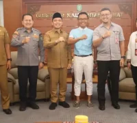 Gubernur Kalbar Ria Norsan menerima audiensi Lion Air Group terkait rute Pontianak–Kuala Lumpur. (instagram.com/adpim.provkalbar)