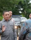 Gubernur Kalimantan Barat Ria Norsan meninjau dampak jembatan runtuh di Kabupaten Kubu Raya dan membahas solusi darurat.