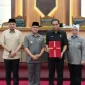 Gubernur Kalimantan Barat Ria Norsan menyampaikan Rancangan KUA-PPAS Tahun Anggaran 2027 dalam Rapat Paripurna DPRD Provinsi Kalimantan Barat di Balairungsari.