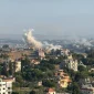 Asap mengepul di wilayah Nabatieh, Lebanon, setelah serangan drone Israel di tengah memanasnya konflik dengan Hizbullah.