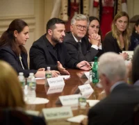 Presiden Ukraina Volodymyr Zelenskyy mengungkap persetujuan Trump terkait produksi rudal Patriot di Ukraina. (foto: x.com/ZelenskyyUa)