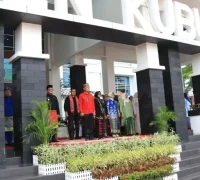 Wakil Gubernur Kalbar Krisantus Kurniawan memimpin upacara HUT ke-19 Kabupaten Kubu Raya dan menyampaikan apresiasi atas kinerja Pemerintah Kabupaten Kubu Raya.