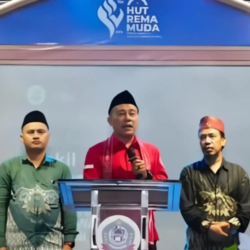 Wagub Kalimantan Barat Krisantus Kurniawan menghadiri peringatan HUT ke-37 Rema Muda di Parit Masigi, Sungai Ambawang, Kubu Raya dan mengajak pemuda memperkuat persatuan.