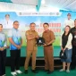 Wagub Kalbar Krisantus Kurniawan saat menghadiri donor darah HUT ke-62 Bank Kalbar di Pontianak.