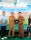 Wagub Kalbar Krisantus Kurniawan saat menghadiri donor darah HUT ke-62 Bank Kalbar di Pontianak.