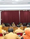 Sekda Kalbar Harisson memimpin rapat persiapan HUT ke-69 Pemprov Kalimantan Barat tahun 2026 di Kantor Gubernur Kalbar. (instagram.com/adpim.provkalbar)