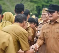 Bupati Kubu Raya Sujiwo usai memimpin apel dan halal bihalal ASN serta menekankan pentingnya kinerja maksimal pasca Lebaran.