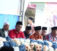 Wakil Gubernur Kalbar Krisantus Kurniawan menghadiri Haul Akbar IV Persaudaraan Tlokoh Madura Kalbar di Masjid Azzaitun Kubu Raya.
