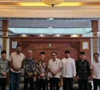 Gubernur Kalbar Ria Norsan menerima audiensi panitia Haul Akbar dan Ziarah Agung Sultan Syarif Abdurrahman Alkadrie di Pontianak.
