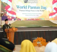Gubernur Kalimantan Barat Ria Norsan menghadiri peringatan Hari Pantun Dunia dan Hari Pantun Nasional di Pendopo Gubernur Kalbar. (MC Kalbar)
