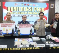 Barang bukti vape ganja, cairan THC, dan peralatan produksi yang disita Polresta Bandara Soekarno-Hatta saat membongkar pabrik vape ganja jaringan internasional di Bali.