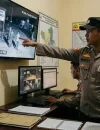 Ilustrasi - Petugas Polres Kubu Raya menelusuri rekaman CCTV yang menjadi petunjuk penangkapan residivis pelaku pemerkosaan remaja di Desa Parit Baru, Kecamatan Sungai Raya.