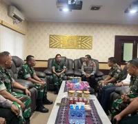 Kapolres Kubu Raya AKBP Rensa S. Aktadivia bertemu Dandim 1207/Pontianak membahas sinergi penanganan karhutla dan penguatan kamtibmas.