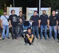Terduga pelaku pencurian rumah kosong di Kubu Raya diamankan polisi. (foto: Res-KKR)
