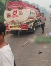 Kecelakaan truk trailer dan dua sepeda motor di Jalan Trans Kalimantan KM 22, Kubu Raya. (Res-KKR)