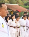 Krisantus Kurniawan menghadiri penyematan sabuk hitam dan ujian kenaikan tingkat karateka INKANAS Kalbar di Pantai Pak Lotay, Singkawang.