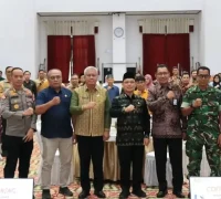 Gubernur Kalbar Ria Norsan memimpin coffee morning Satgas Percepatan Peningkatan IPM di Balai Petitih Pontianak.