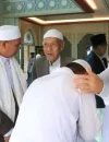 Gubernur Kalbar Ria Norsan usai melaksanakan Salat Iduladha 1447 H bersama masyarakat di Masjid Dzakirin Pontianak.