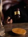 Mahkamah Tinggi Malaysia menjatuhkan vonis dua tahun penjara kepada WNI berinisial R dalam kasus penyelundupan delapan warga negara Indonesia ke Sarawak.
