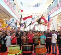 Gubernur Ria Norsan dan Bupati Sujiwo membuka Independent Cup ke-5 di Kubu Raya