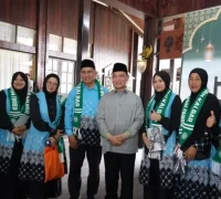 Ria Norsan melepas jemaah haji Muhammadiyah Kalbar di Pendopo Gubernur Kalimantan Barat (26/4/2026).