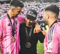 Javier Mascherano saat memimpin Inter Miami dalam pertandingan MLS sebelum mengundurkan diri.