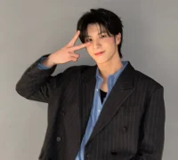 Penyanyi Korea Selatan Jeong Dong-won mengumumkan keberangkatan wajib militer di Korps Marinir. (Foto: instagram.com/dongwon_15)