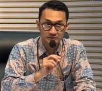 Juru Bicara KPK Budi Prasetyo menyampaikan keterangan pers terkait penanganan perkara korupsi di Gedung Merah Putih KPK.