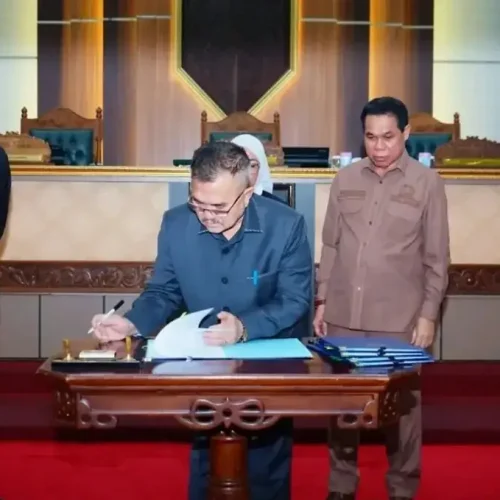Pemprov Kalbar dan DPRD Kalbar menandatangani KUA-PPAS APBD 2027.