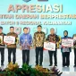 Wakil Gubernur Kalbar Krisantus Kurniawan menerima penghargaan Pemerintah Daerah Berprestasi 2026.