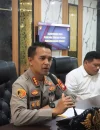 Kapolresta Pontianak Endang Tri Purwanto saat memberikan keterangan dalam konferensi pers terkait penangkapan tersangka kasus TPPO.